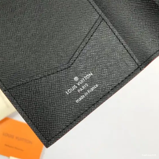 COVER Louis PASSPORT Vuitton 0407